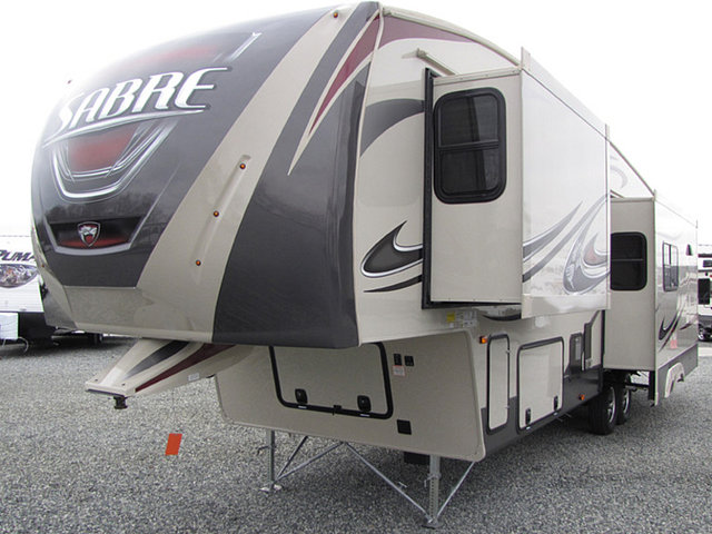 2015 Palomino Sabre Photo