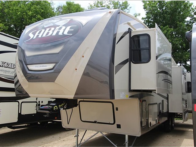 2015 Palomino Sabre Photo