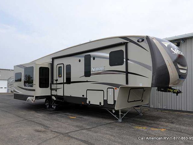 2016 Palomino Sabre Photo