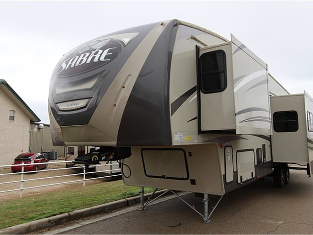 2015 Palomino Sabre Photo