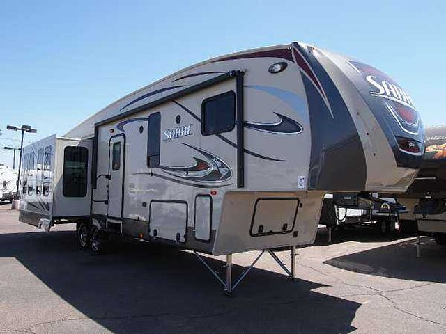 2015 Palomino Sabre Photo