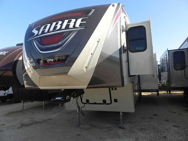 2015 Palomino Sabre Photo