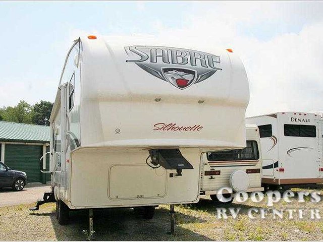 2010 Palomino Sabre Silhouette Photo