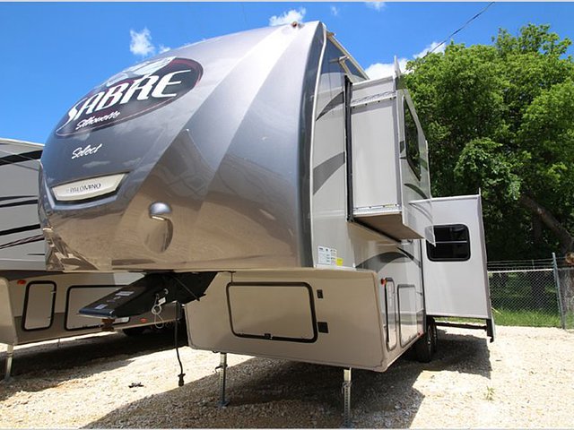 2015 Palomino Sabre Silhouette Photo