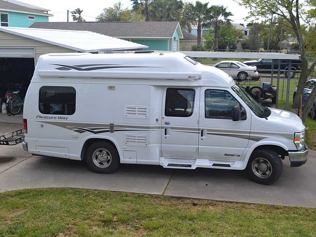 2012 Pleasure-Way Excel Photo