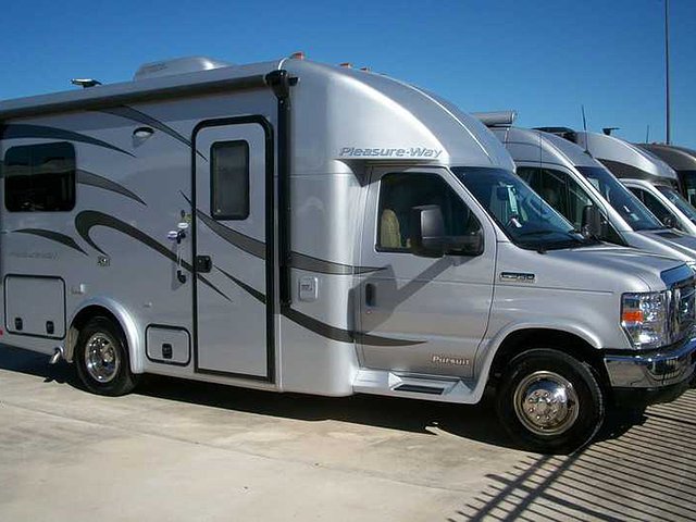 2014 Pleasure-Way Pursuit Photo