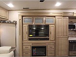2016 Redwood RV Redwood Photo #9