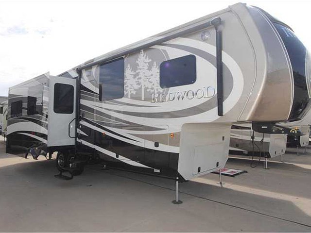 2015 Redwood RV Redwood Photo