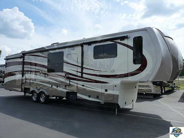 2015 Redwood RV Redwood Photo