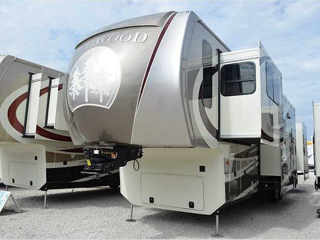2015 Redwood RV Redwood Photo