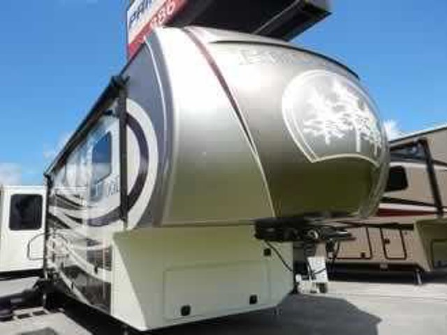 2015 Redwood RV Redwood Photo