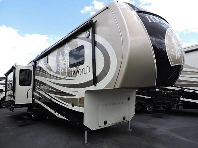 2016 Redwood RV Redwood Photo