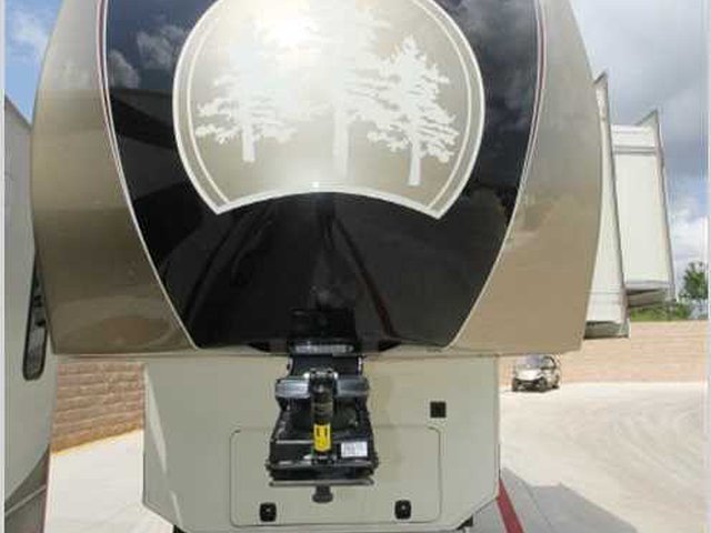 2016 Redwood RV Redwood Photo