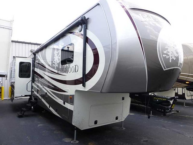 2015 Redwood RV Redwood Photo