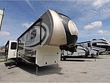 15 Redwood RV