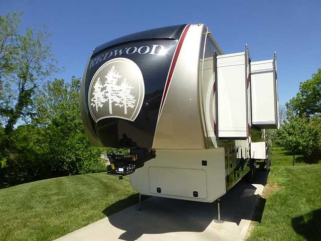 2015 Redwood RV Redwood Photo