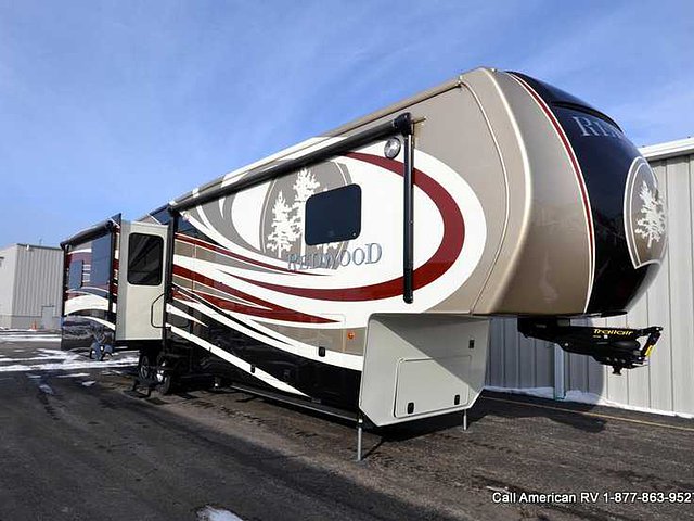 2015 Redwood RV Redwood Photo