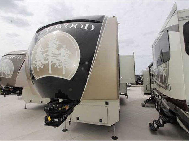 2016 Redwood RV Redwood Photo