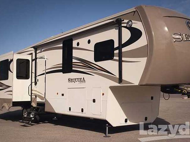 2015 Redwood RV Sequoia Photo