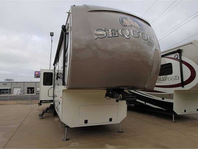 2015 Redwood RV Sequoia Photo