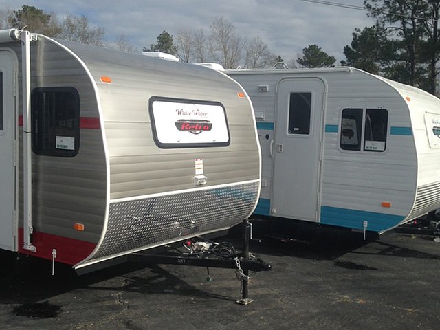 2015 Riverside RV Retro Photo