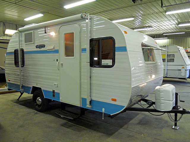 2015 Riverside RV Retro Photo