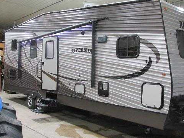 15 Riverside RV