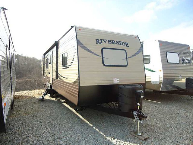 2016 Riverside RV Riverside Photo