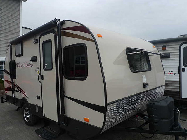 15 Riverside RV White Water