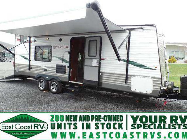 15 Riverside Travel Trailer
