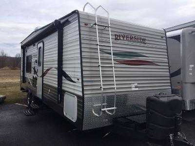 15 Riverside Travel Trailer