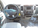 2015 Roadtrek Adventurous Photo #8