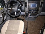 2015 Roadtrek Adventurous Photo #8