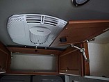 2015 Roadtrek Agile Photo #11