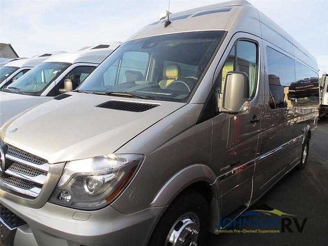 2015 Roadtrek Adventurous Photo