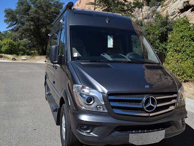2015 Roadtrek Agile Photo