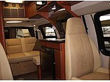 2014 Roadtrek Versatile Photo #9