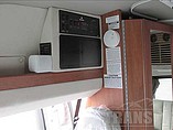 2015 Roadtrek Versatile Photo #8