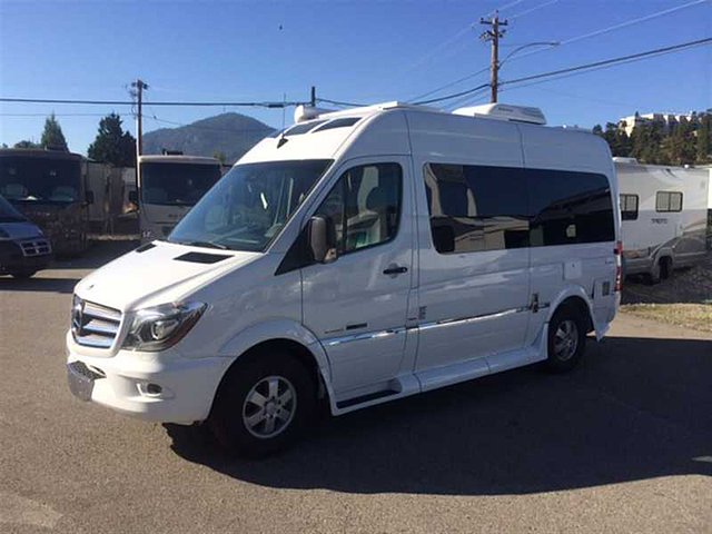 2015 Roadtrek SS Agile Photo