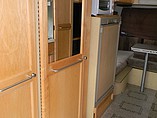 2004 Roadtrek Versatile Photo #27