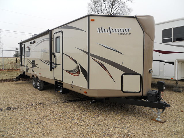 2015 Rockwood Signature Ultra-Lite Photo