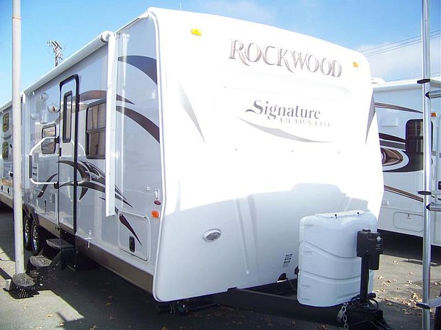 2014 Rockwood Signature Ultra-Lite Photo