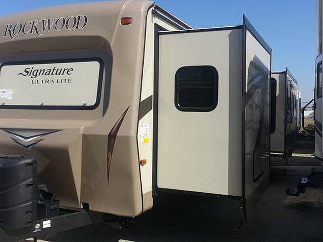 2015 Rockwood Signature Ultra-Lite Photo