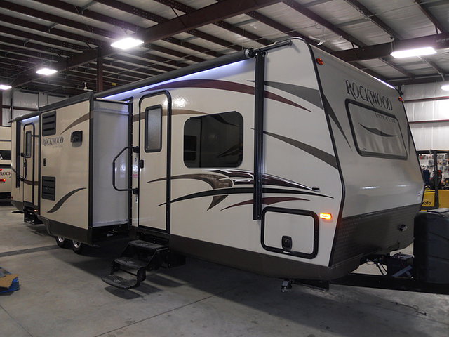 2015 Rockwood Ultra-Lite Photo