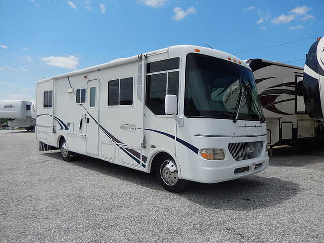 2002 R-Vision Trail-Lite Photo