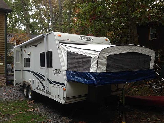 2004 R-Vision Trail-Lite Photo