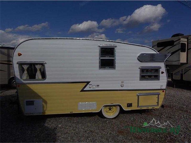 2015 Shasta Airflyte Photo