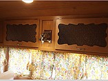 2016 Shasta Airflyte Photo #11