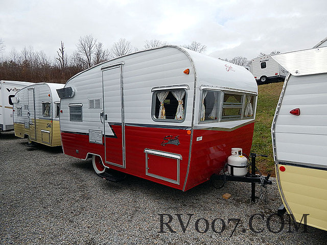 2015 Shasta Airflyte Photo