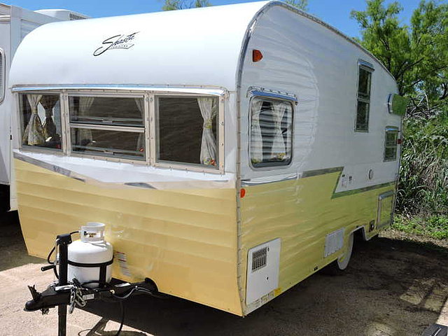 2015 Shasta Airflyte Photo